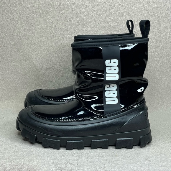 UGG Classic Brellah Mini Boot-Black-Women’s 5-Winter-Warm-Fashion-Snow-Rain-Cute - Picture 5 of 15